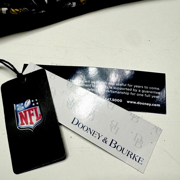 *NWT* Dooney & Bourke x NFL - Minnesota Vikings Crossbody Purse - Picture 2 of 12